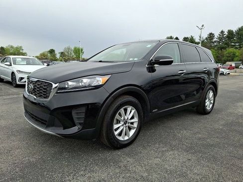 Used 2019 Kia Sorento AWD image 3