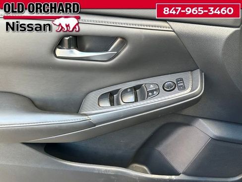Used 2023 Nissan Sentra SV w/ Trunk Package FWD image 9