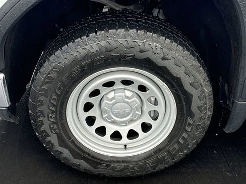 Certified 2024 GMC Sierra 1500 Pro w/ Pro Value Package image 28