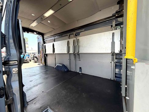 Used 2020 Ford Transit 250 148 High Roof Extended RWD image 10