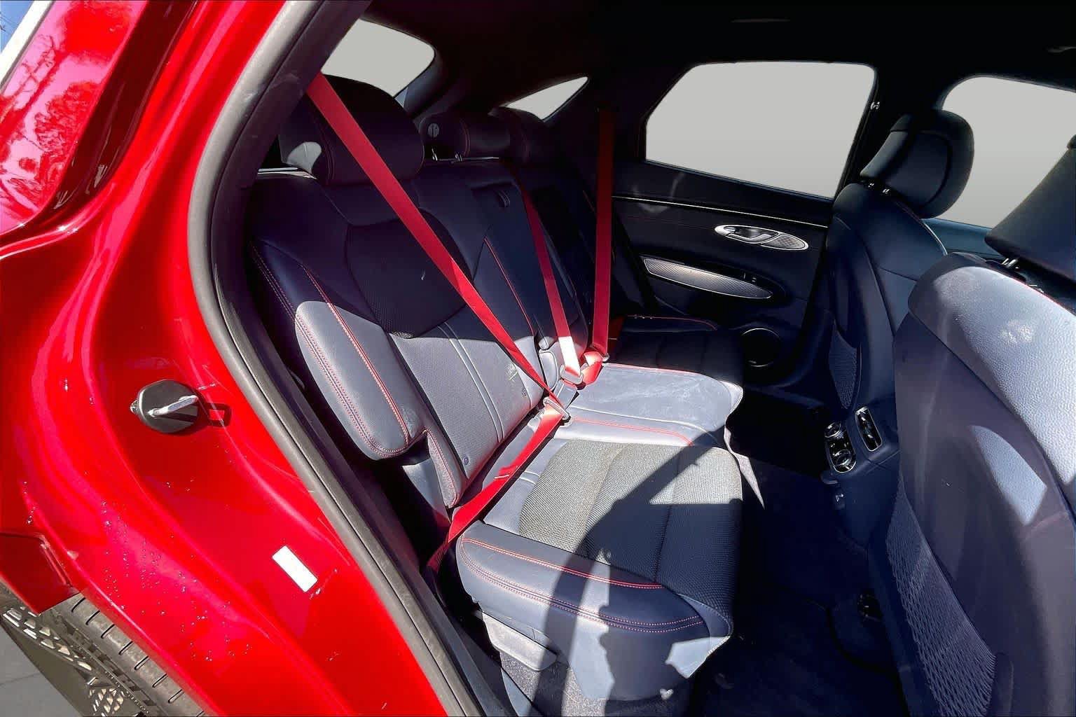 Used 2023 Genesis GV70 2.5T w/ Sport Prestige Package AWD/4WD image 19