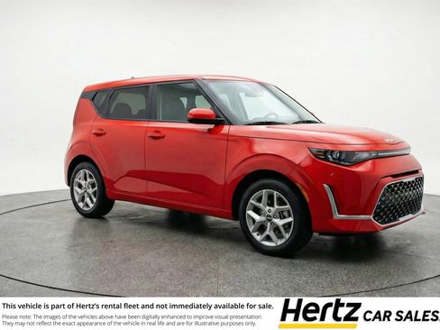 Used 2025 Kia Soul LX w/ LX Technology Package FWD image 1
