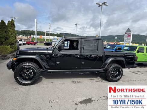 New 2025 Jeep Gladiator Willys image 10