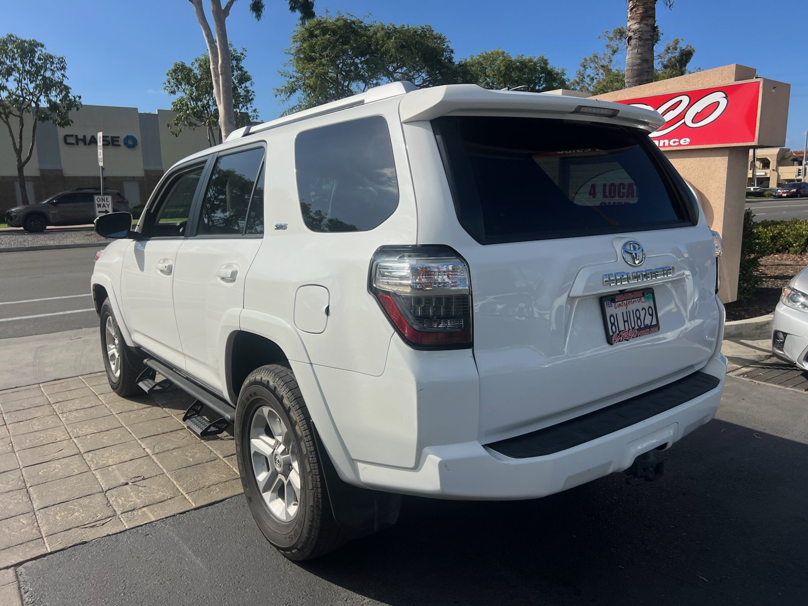 Used 2018 Toyota 4Runner SR5 AWD/4WD image 6