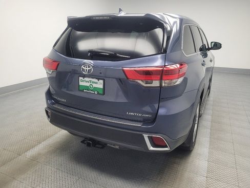 Used 2017 Toyota Highlander Limited image 7