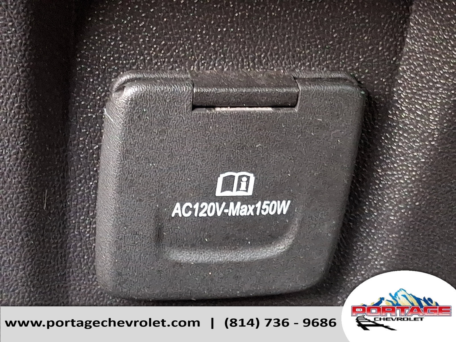 Used 2024 GMC Terrain SLT AWD/4WD image 14