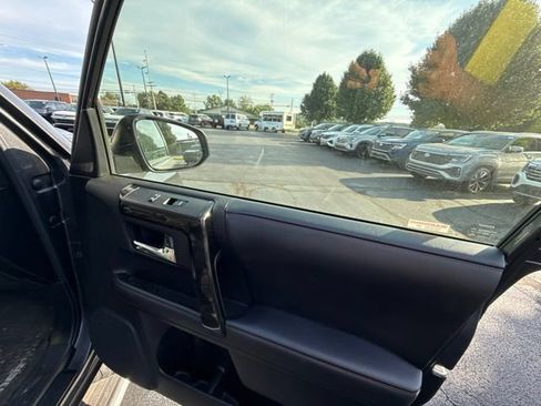 Used 2020 Toyota 4Runner TRD Off-Road Premium w/ Moonroof Package AWD/4WD image 12