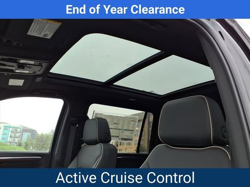 New 2025 Chevrolet Suburban Premier w/ Sun And Tow Package image 20