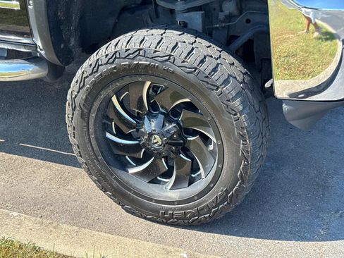 Used 2015 Chevrolet Silverado 2500 LTZ w/ Duramax Plus Package AWD/4WD image 5