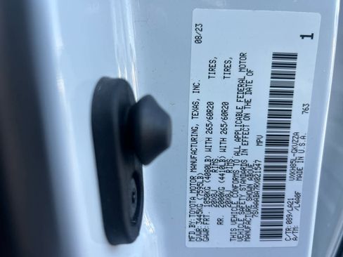 Used 2024 Toyota Sequoia Platinum image 19