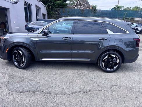 Used 2025 Kia Sorento SX Prestige AWD/4WD image 4