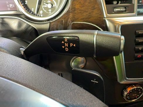 Used 2014 Mercedes-Benz GL 450 4MATIC image 37