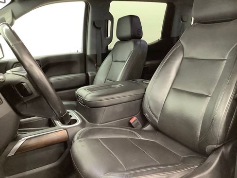 Used 2019 GMC Sierra 1500 SLT w/ SLT Premium Plus Package AWD/4WD image 18