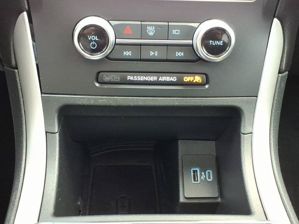 Used 2024 Ford Edge SEL AWD/4WD image 18