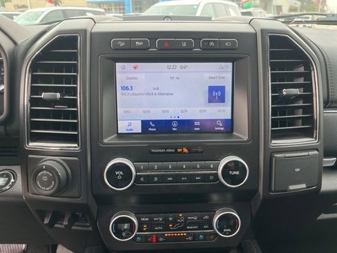 Used 2021 Ford Expedition Limited image 19