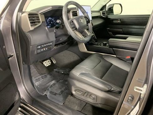 Used 2023 Toyota Sequoia SR5 w/ SR5 Premium Package AWD/4WD image 34