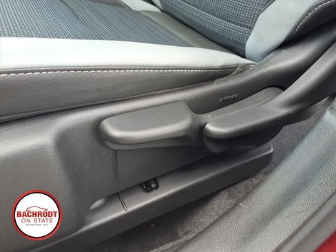 Used 2024 Buick Envista Preferred w/ Convenience II Package FWD image 23