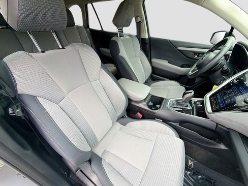 Used 2024 Subaru Outback Premium image 14