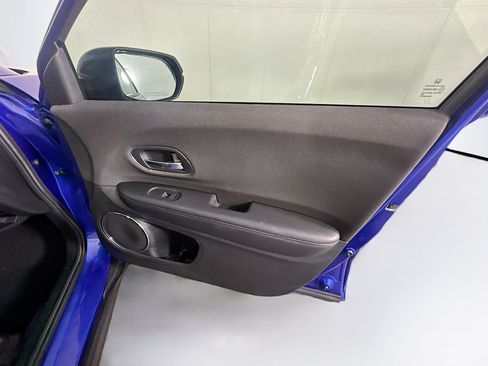 Used 2019 Honda HR-V EX image 30