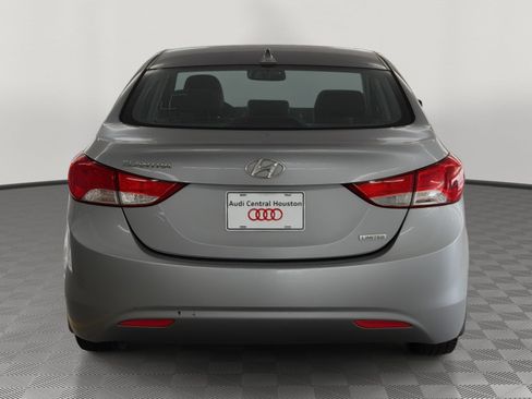 Used 2012 Hyundai Elantra Limited FWD image 10