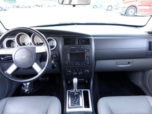 Used 2006 Dodge Magnum R/T w/ Convenience Group II RWD image 69