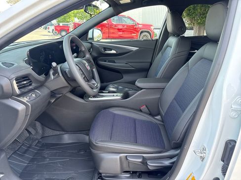 New 2026 Buick Envista Preferred FWD image 10