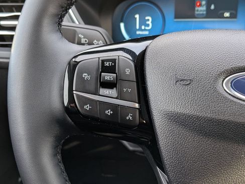 Used 2025 Ford Escape Platinum AWD/4WD image 12