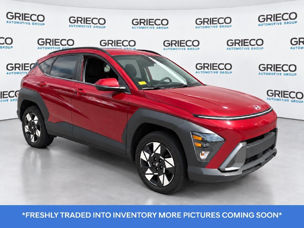 Used 2024 Hyundai Kona SEL AWD/4WD image 1