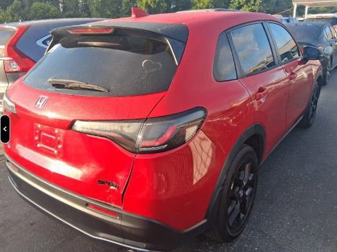 Used 2023 Honda HR-V Sport image 3