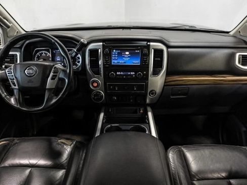 Used 2016 Nissan Titan SL AWD/4WD image 16
