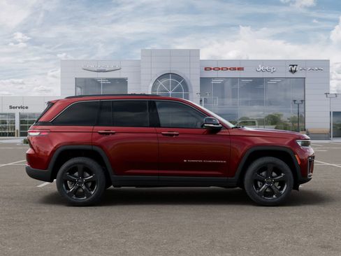 New 2026 Jeep Grand Cherokee Limited w/ Limited Altitude Package AWD/4WD image 21