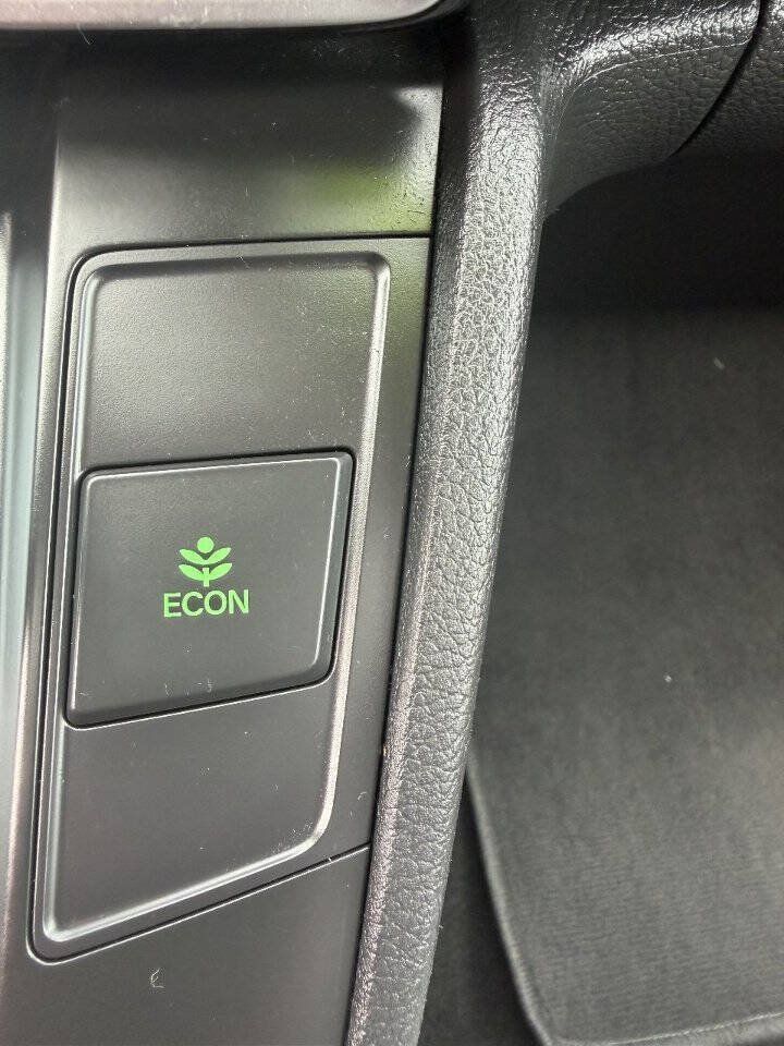 Used 2019 Honda CR-V EX image 25