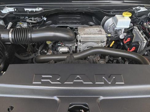 Used 2021 RAM 1500 Big Horn AWD/4WD image 9
