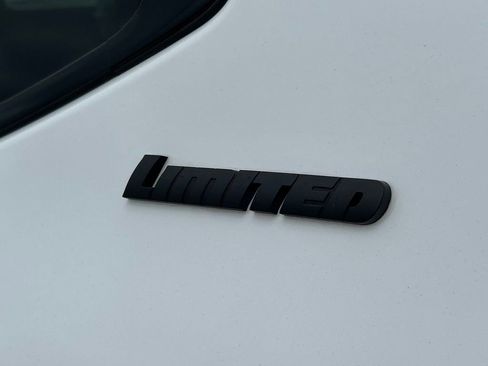 Used 2024 Toyota Tundra Limited image 15