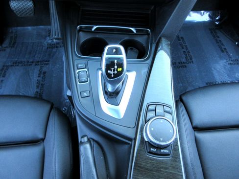 Used 2017 BMW 330i Sedan image 45