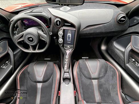 Used 2020 McLaren 720S Spider image 14