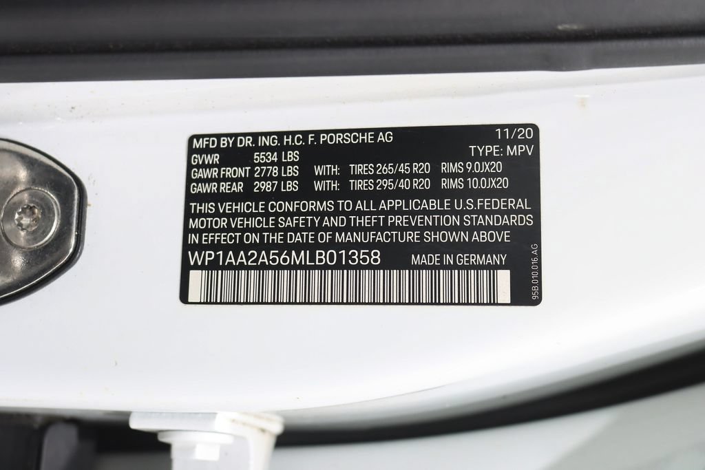 Used 2021 Porsche Macan AWD/4WD image 39