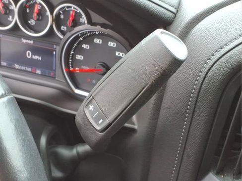 Used 2021 Chevrolet Silverado 1500 LTZ AWD/4WD image 9