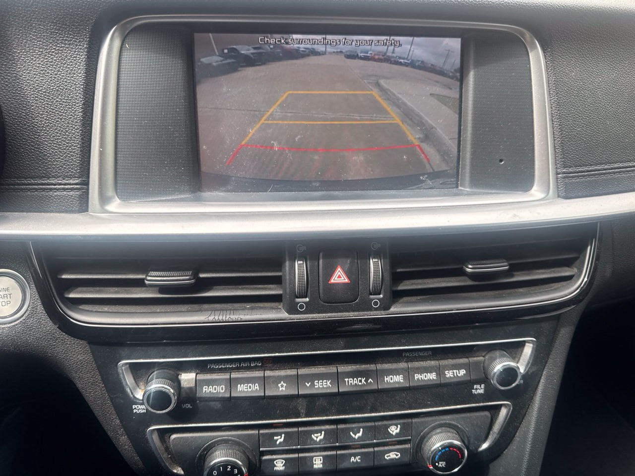 Used 2020 Kia Optima SE FWD image 12