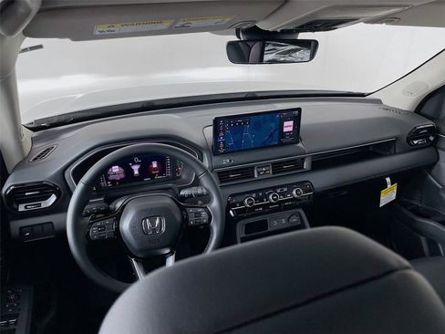 New 2026 Honda Pilot Touring image 19