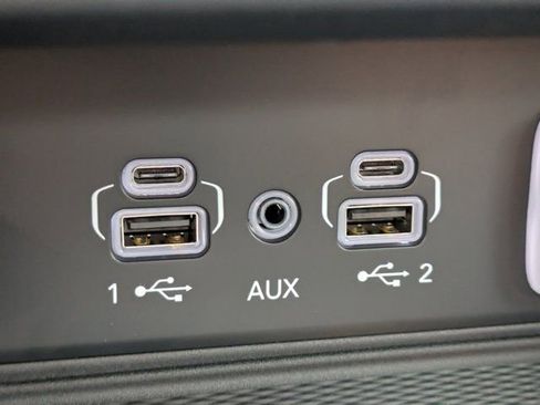 New 2025 Jeep Grand Cherokee Altitude image 20