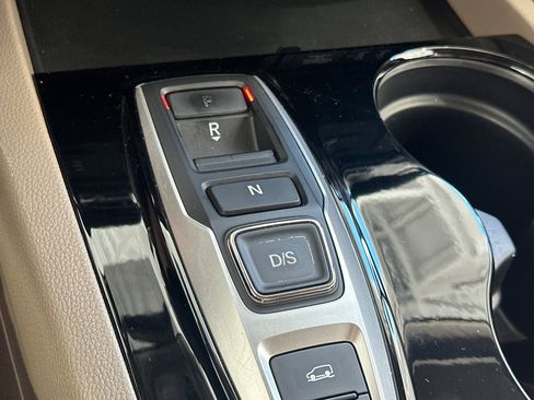 Used 2016 Honda Pilot Touring image 27