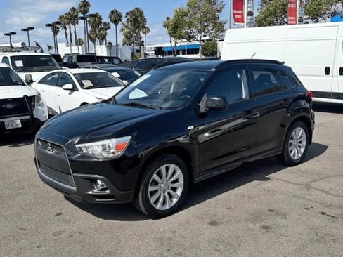 Used 2011 Mitsubishi Outlander Sport SE FWD image 2
