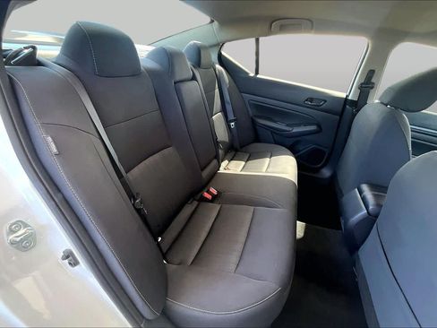 Used 2025 Nissan Altima 2.5 SV FWD image 20