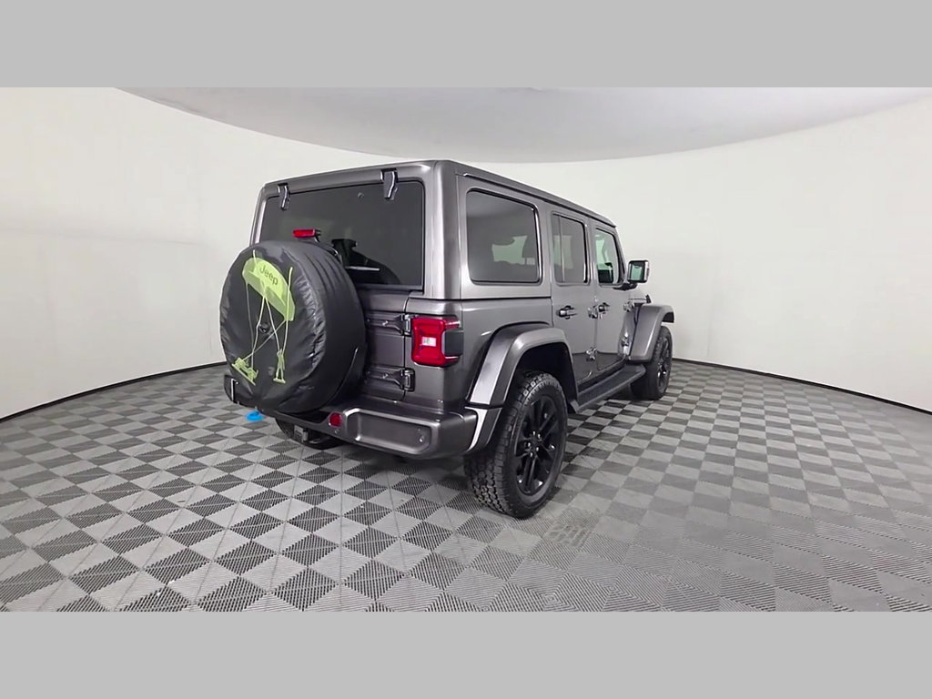 Used 2021 Jeep Wrangler Unlimited Sahara AWD/4WD image 8