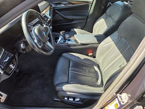 Used 2019 BMW M550i xDrive w/ Premium Package AWD/4WD image 10