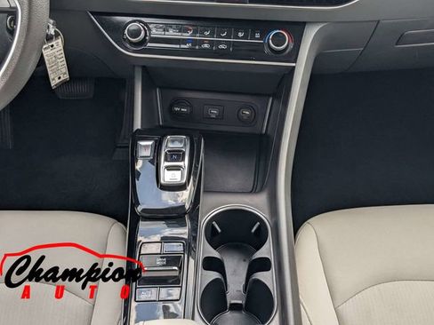 Used 2023 Hyundai Sonata SE image 21
