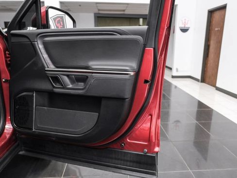 Used 2023 Rivian R1S Adventure AWD/4WD image 34