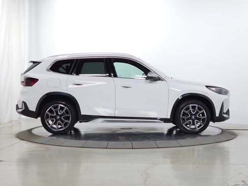 Used 2023 BMW X1 xDrive28i w/ Convenience Package AWD/4WD image 11