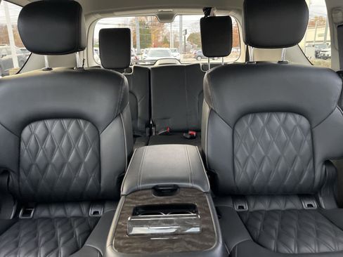 Used 2024 Nissan Armada Platinum w/ Captain's Chairs Package image 21